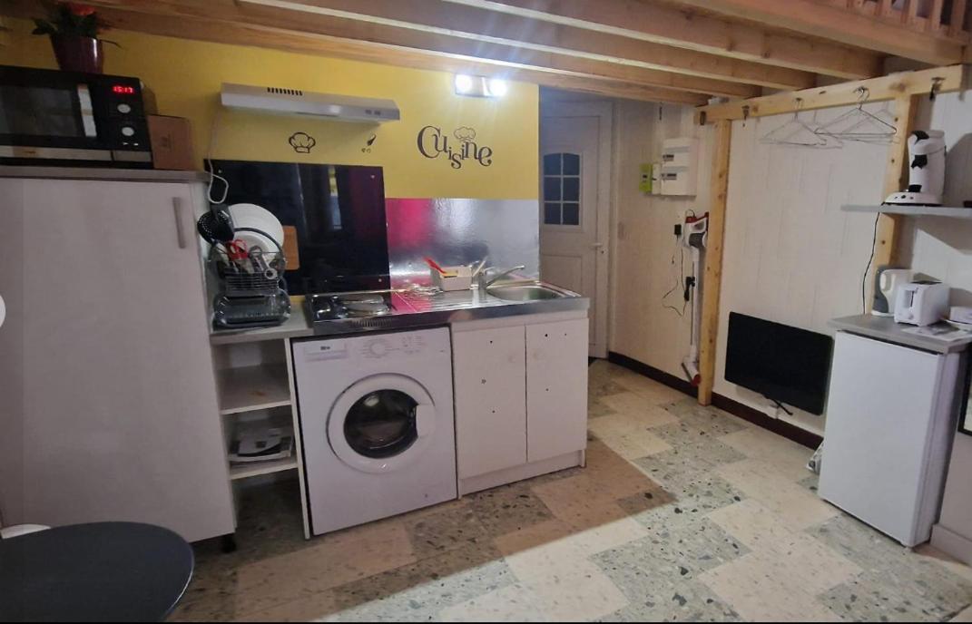 Beau Studio En Centre Ville 나르본 외부 사진